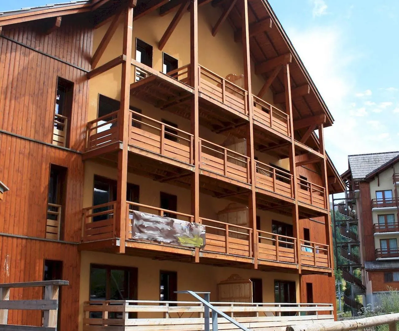 里苏尔Noemys Deneb公寓式酒店 公寓式酒店 里苏尔